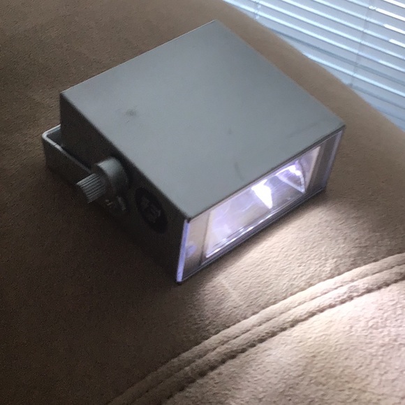 Mini strobe light - Picture 7 of 9